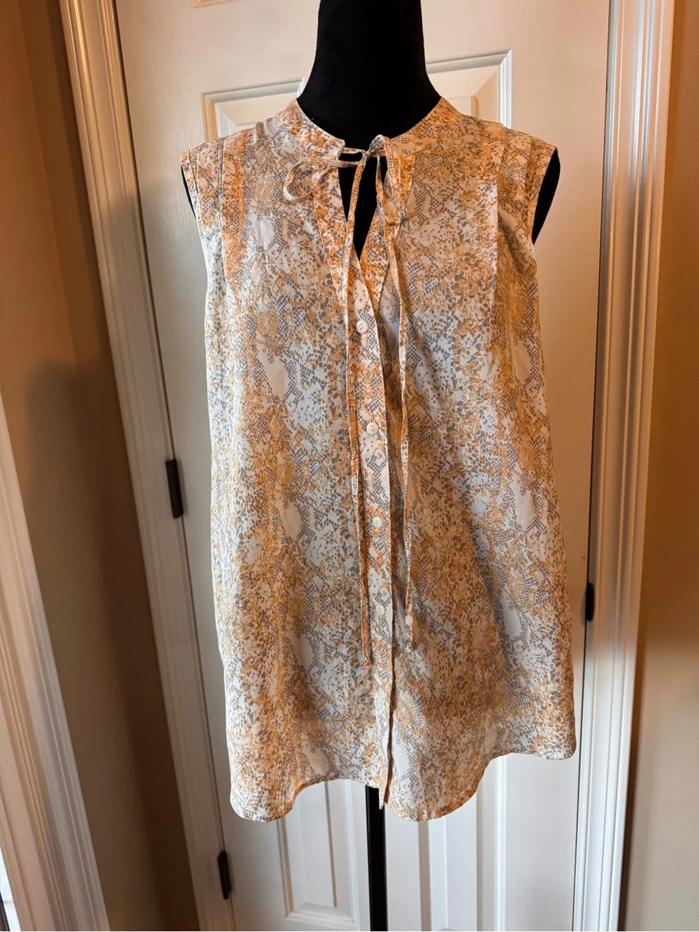 Daniel Rainn Sleeveless Tie-Neck Button Down Blouse - White, Yellow & Gray -Lg - Picture 2 of 9